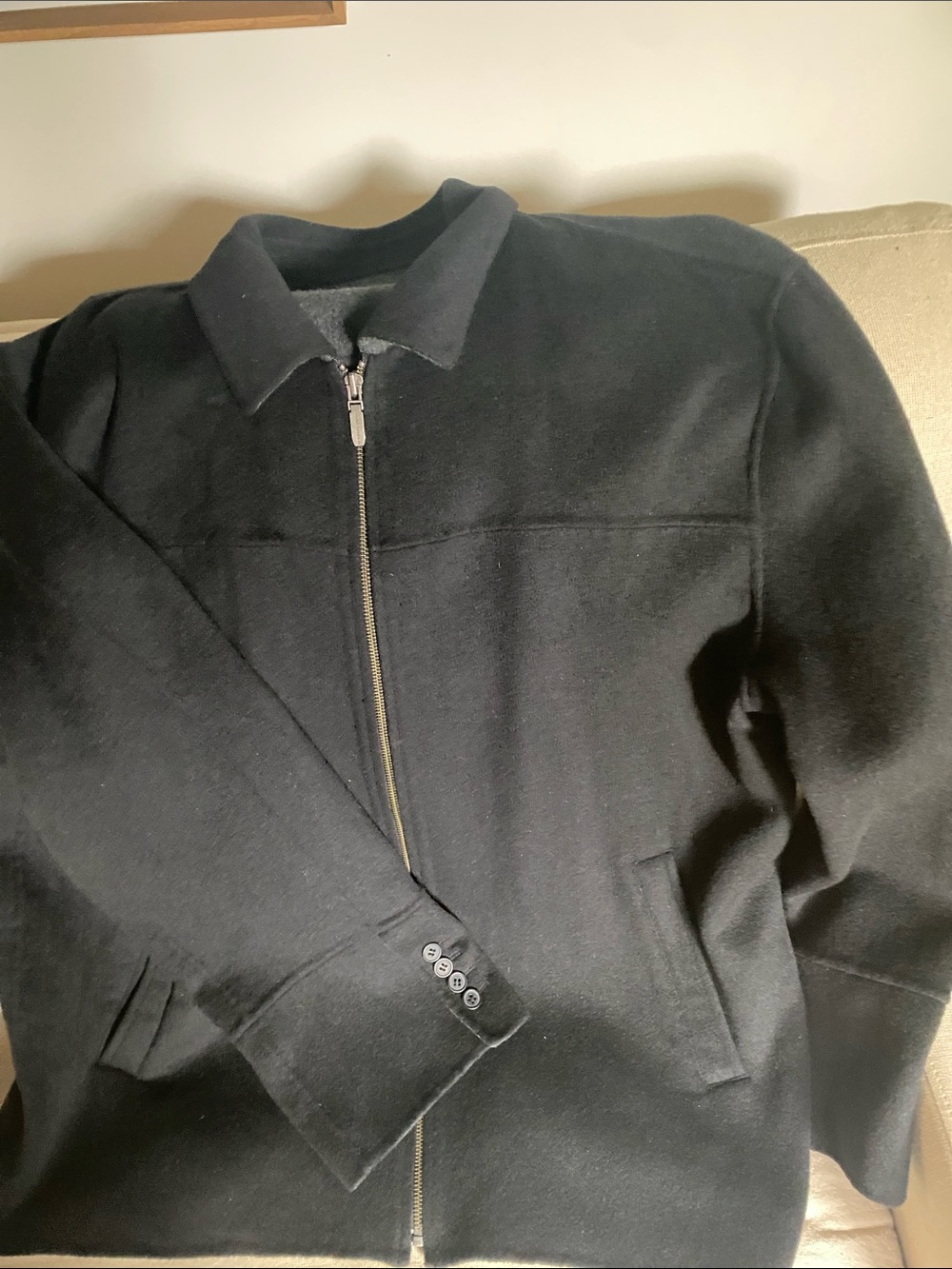 Men’s black zip jacket